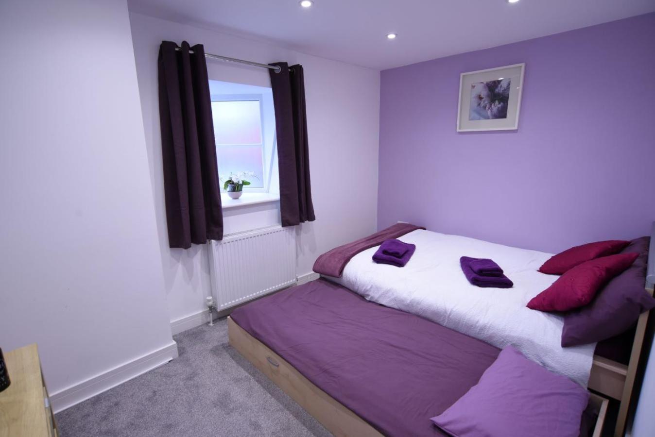 Chaucer House Holiday Home แคนเทอร์เบอรี ภายนอก รูปภาพ